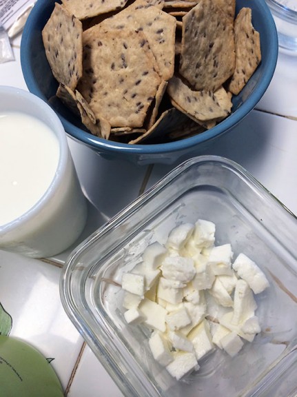 feta with crackers