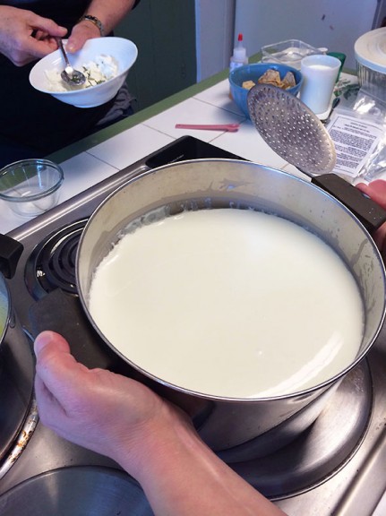 mozzarella forming