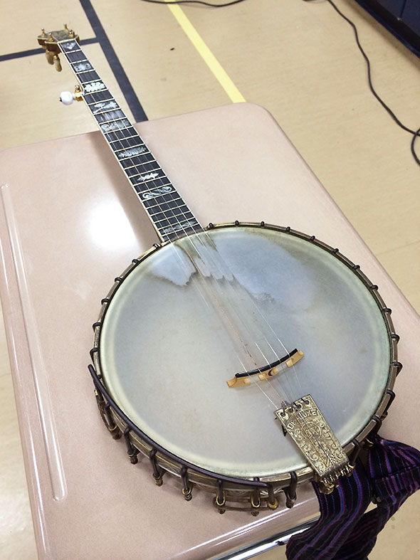 deluxe banjo