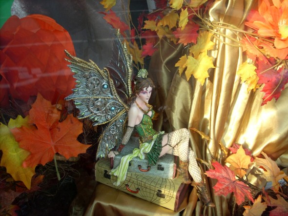 Street Fairy? Back behind glass at House of Ravenwood. (Photo by Audrey Hackett)