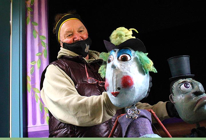 traveling puppet show near me