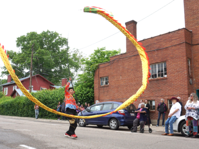 Short street, long dragon