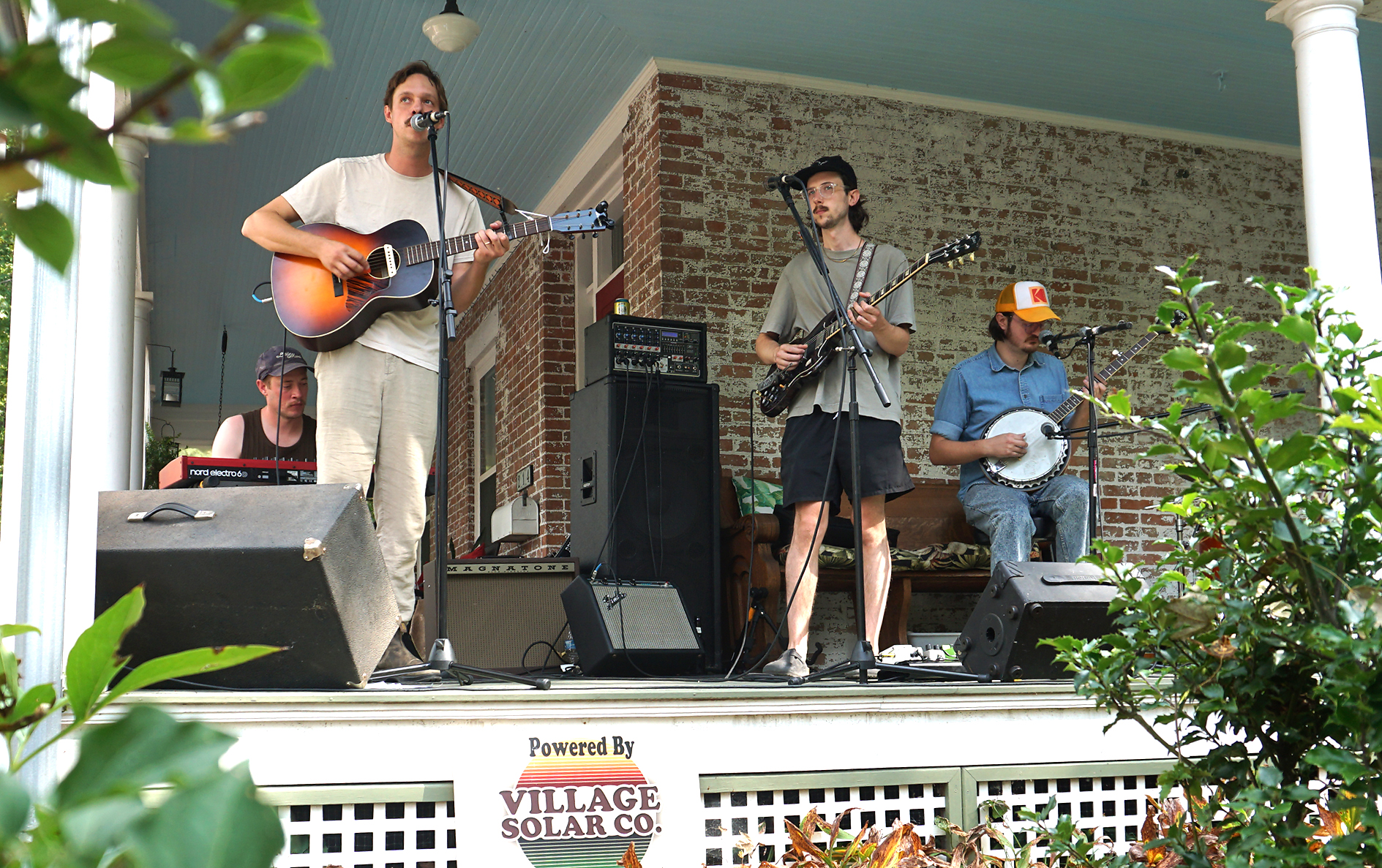 The Current Exhibitions (@thecurrentexhibitions) · Stowe, VT, image size:1889x1187